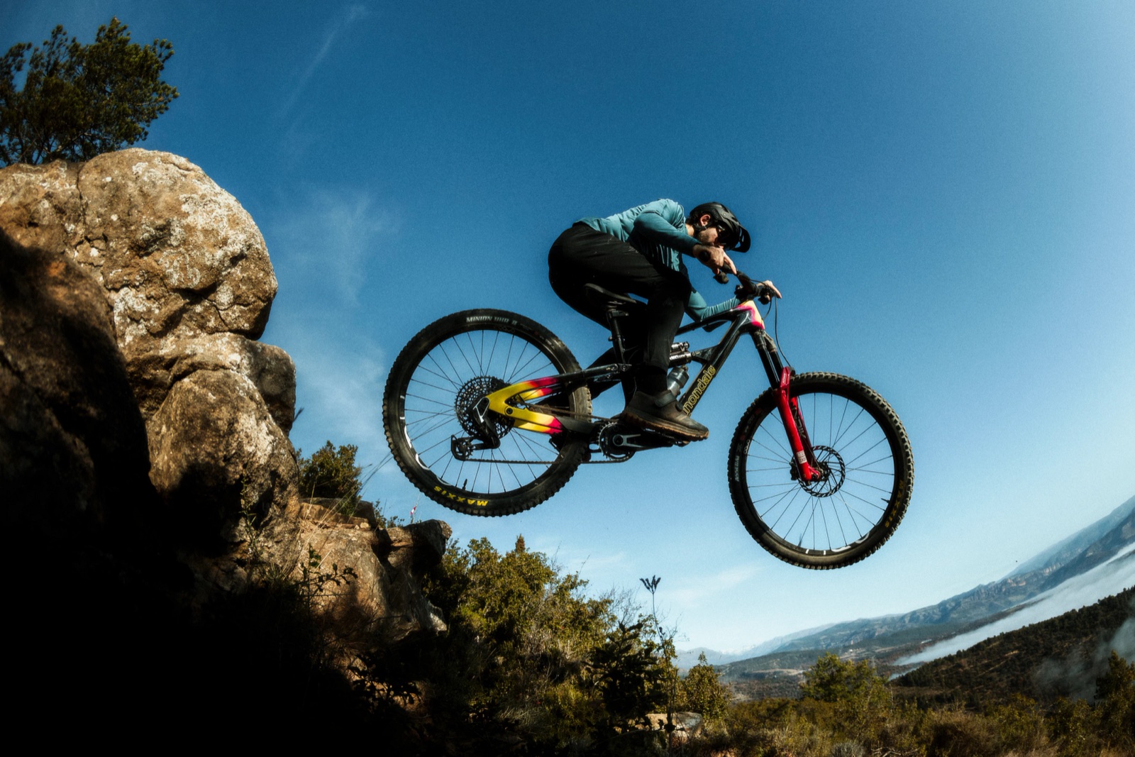 Cannondale Bad Habit em trilho